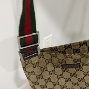 Gucci pouch bag